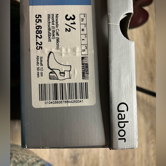 Gabor burgundy leather boot with heal. Size 3 1/2 UK which is a 6 US - Picture 7 of 7